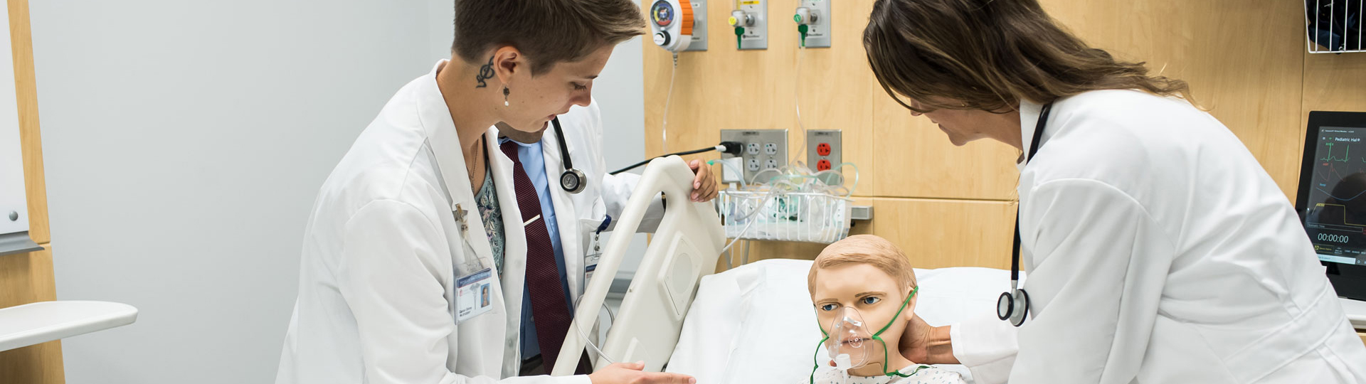 physician assistant students in a simulation lab