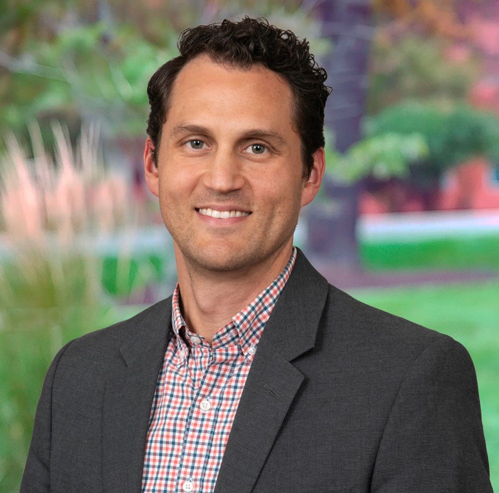 Cameron Bassett's headshot